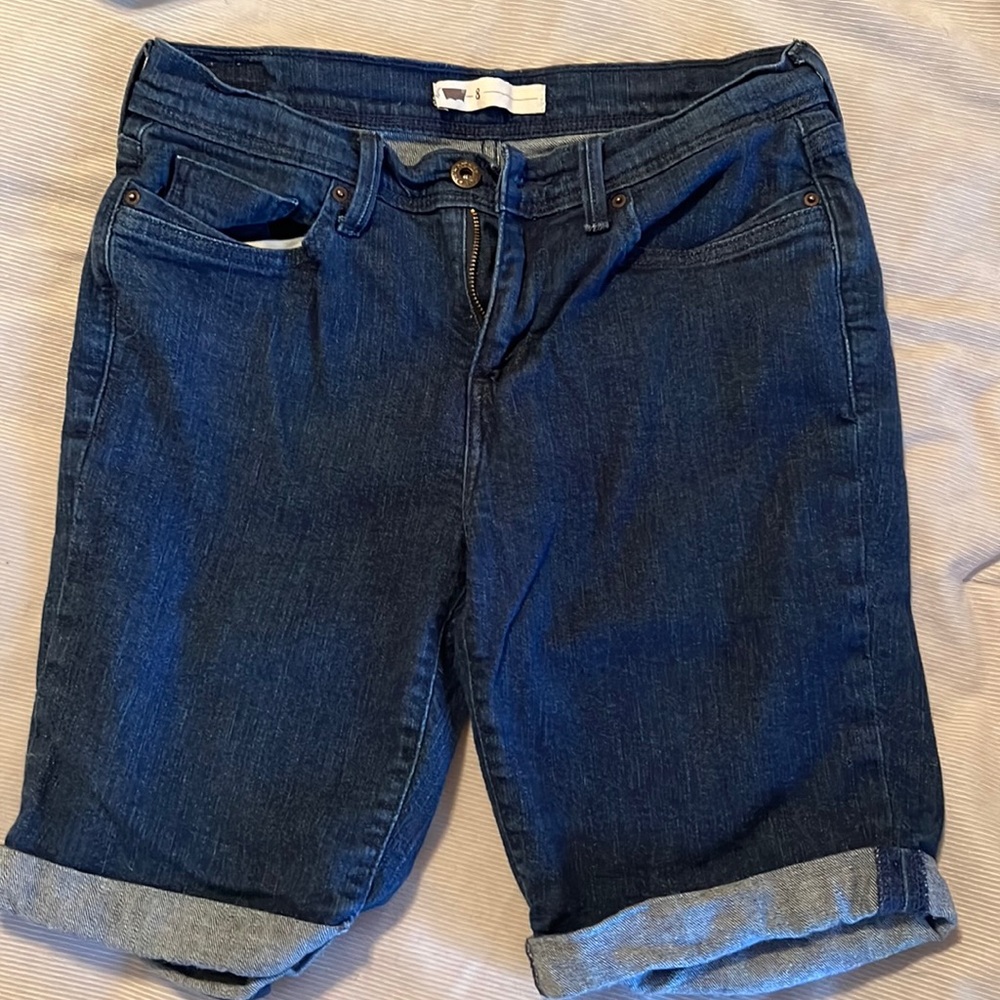 Levi Cuffed Bermuda Shorts